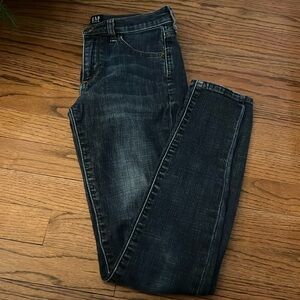 GAP skinny jeans - women’s 26R